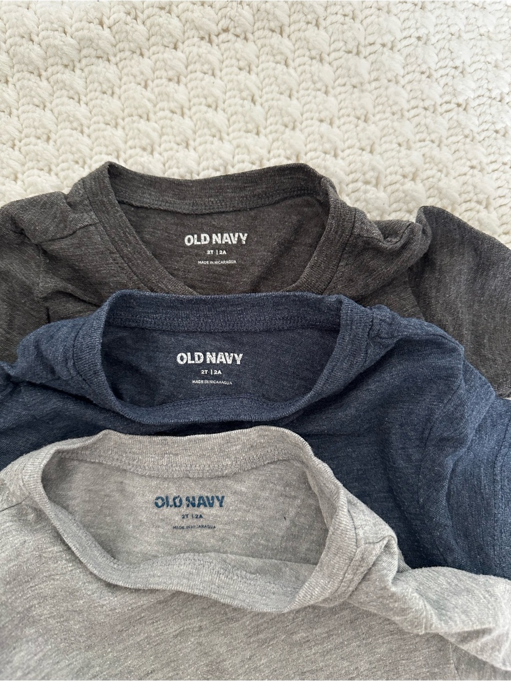 Old Navy 2T Toddler Kids Short-Sleeve Tee Set Navy, Charcoal, Gray Cotton Light - Picture 3 of 4